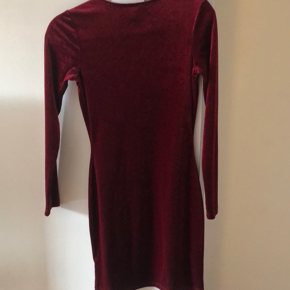 H&M red velvet dress - Picture 2 of 2
